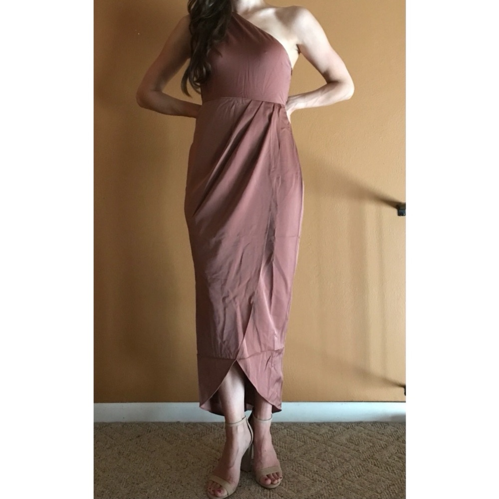 Showpo Dusty Rose one-shoulder midi dress - Picture 5 of 5